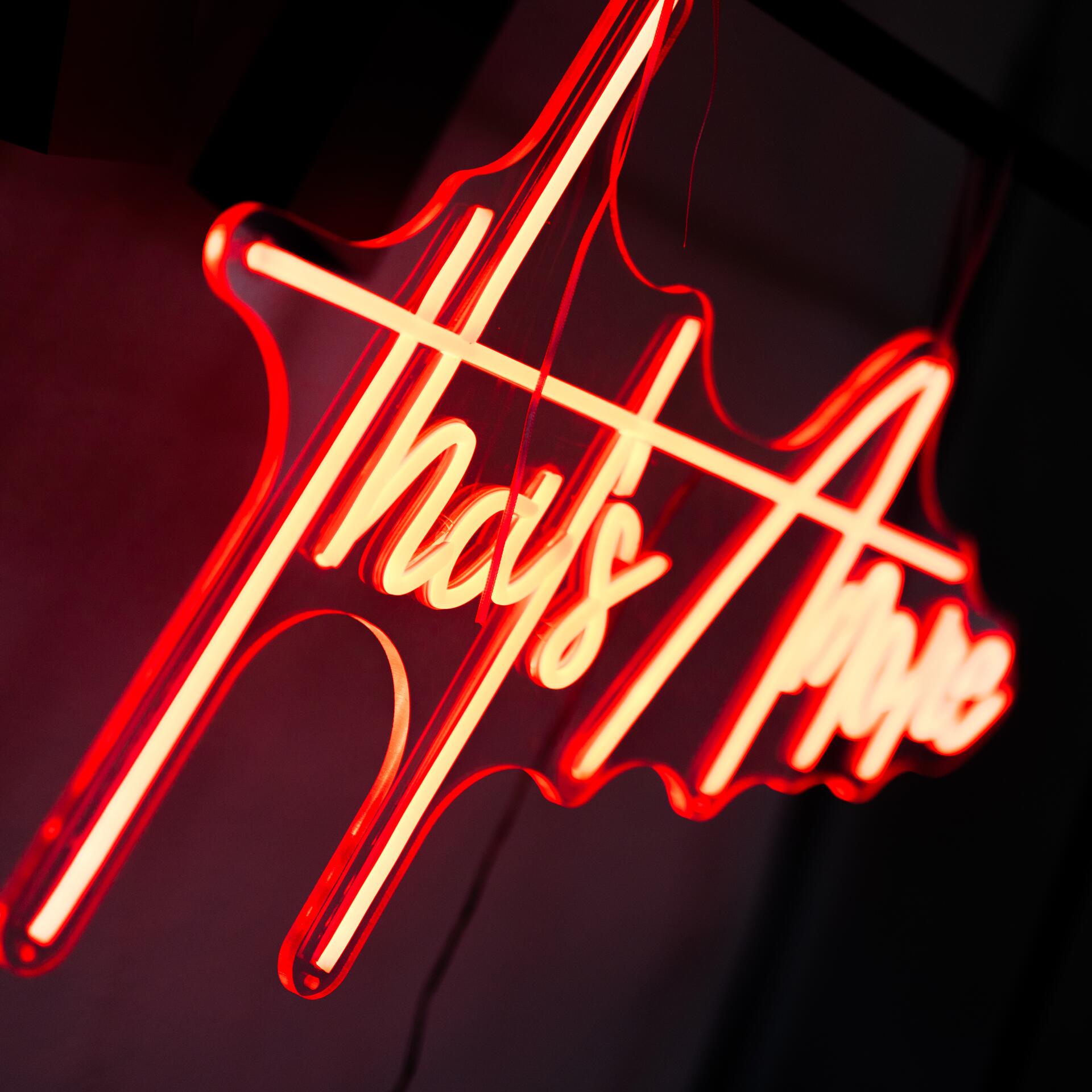 Neon Schild rot "That's amore"